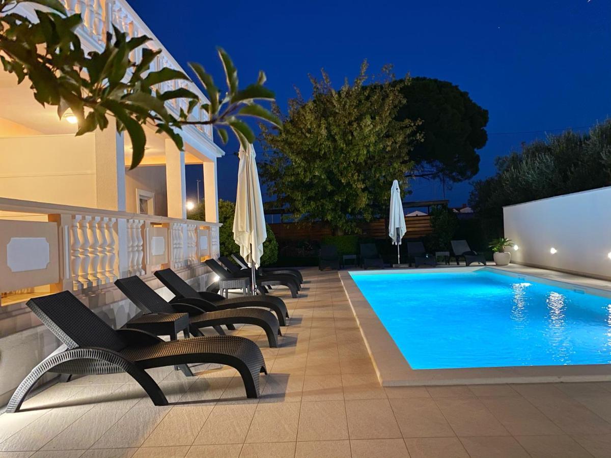 Apartments Saric Biograd Na Moru Bagian luar foto