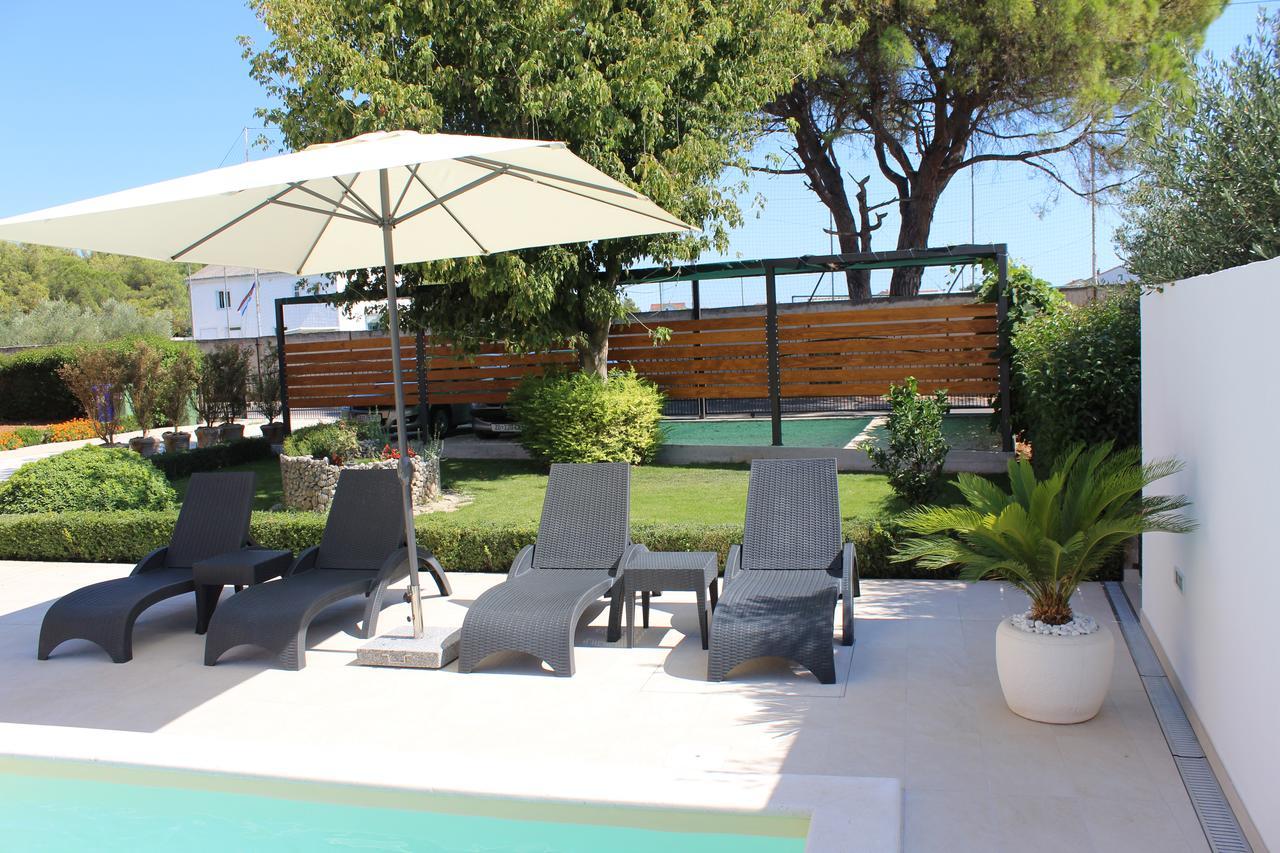 Apartments Saric Biograd Na Moru Bagian luar foto