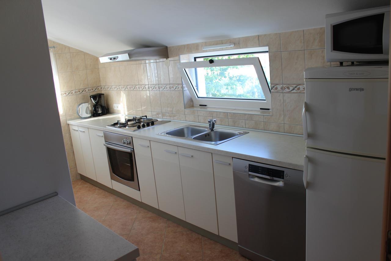 Apartments Saric Biograd Na Moru Bagian luar foto